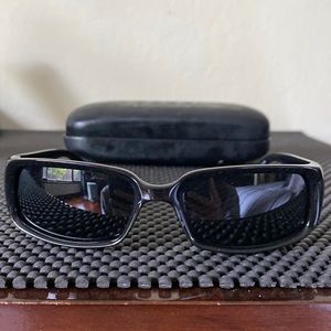 Gucci sunglasses, black
